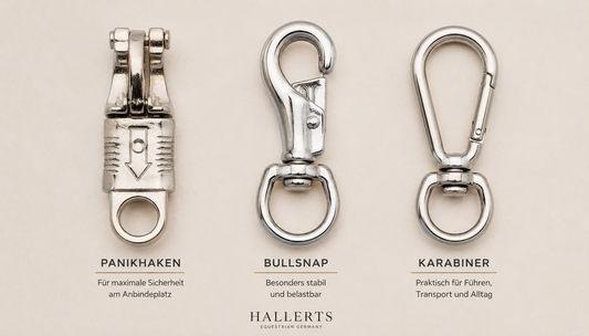 Vergleich von Panikhaken, Bullsnap und Karabiner als Metallbeschläge auf hellem Hintergrund mit Beschriftung zur sicheren Anwendung im Pferdealltag.